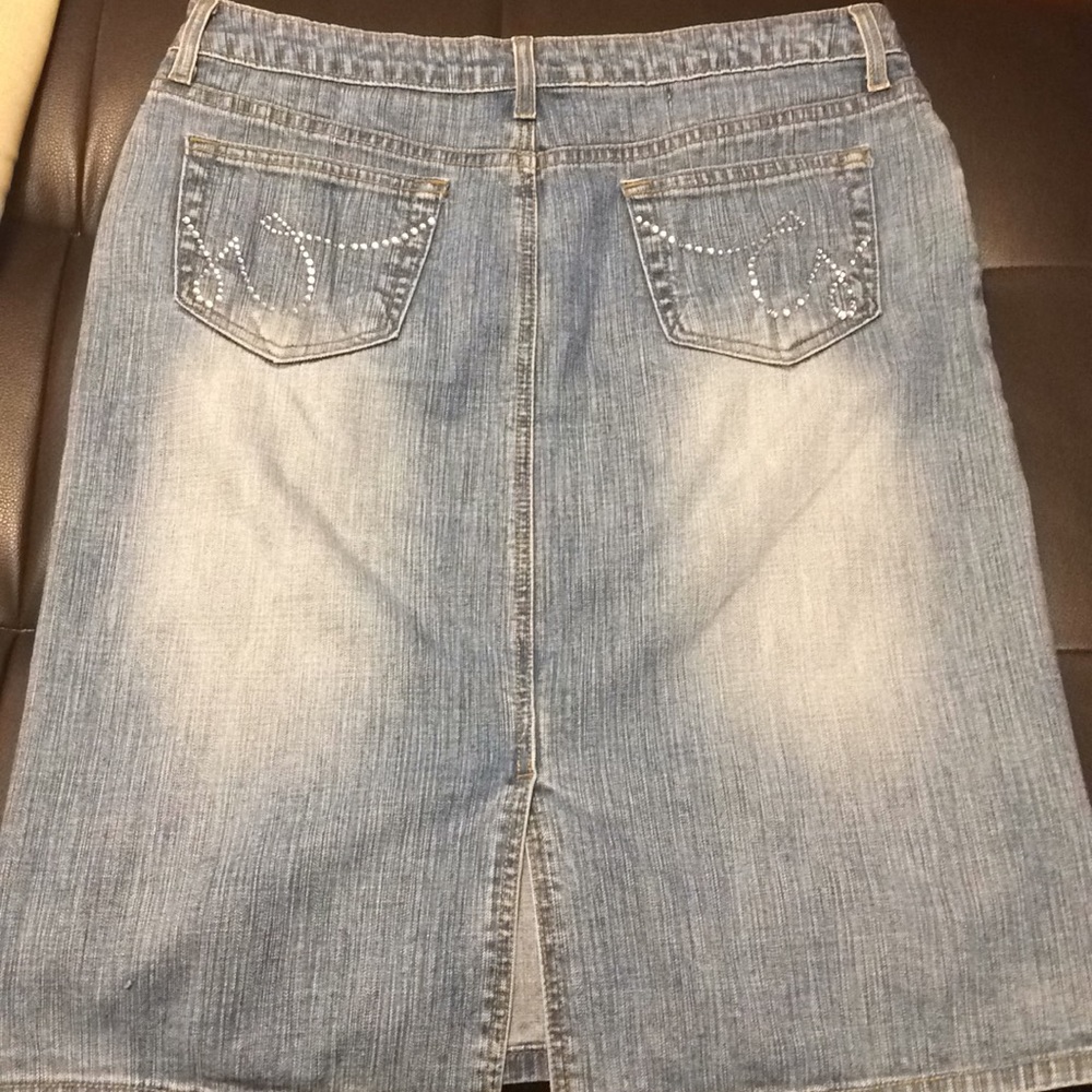 Good time denim skirt